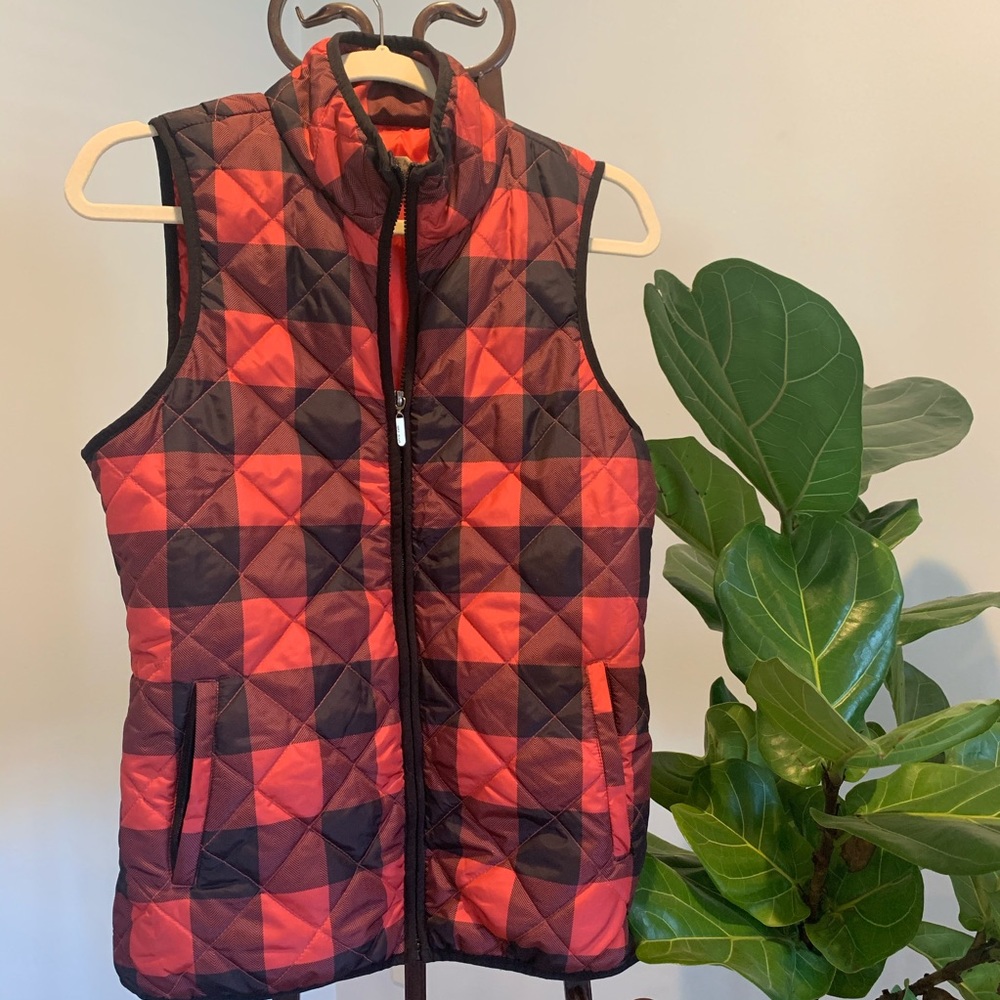 Max Jeans Buffalo Red Plaid Black Vest XS